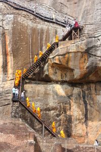Aufstieg zur Felsenfestung in Sri Lanka